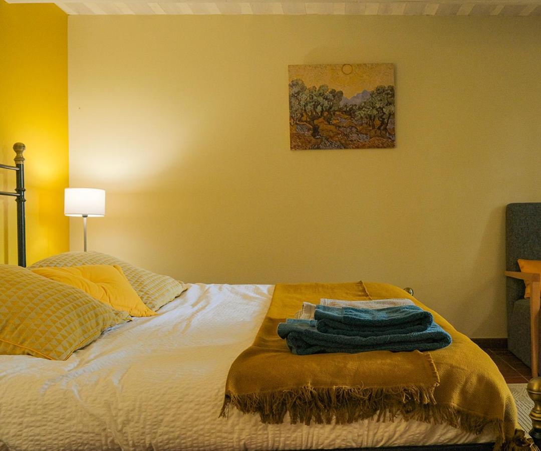 Bed and Breakfast Montjoia Л'Иль-сюр-ла-Сорг Экстерьер фото