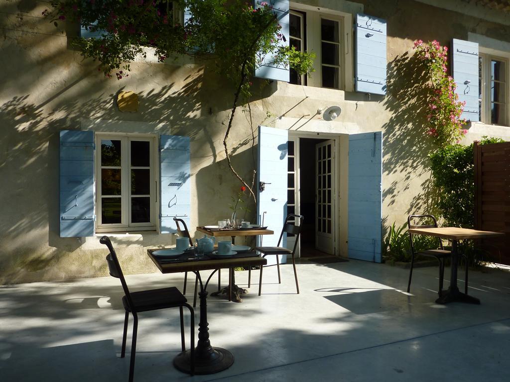 Bed and Breakfast Montjoia Л'Иль-сюр-ла-Сорг Экстерьер фото